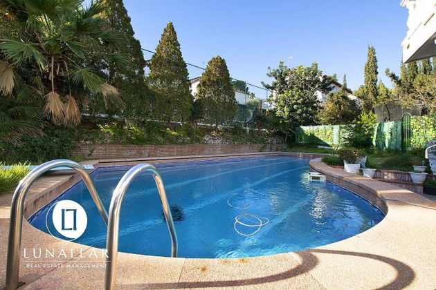 Foto 2 de Casa en lloguer a Montmar de 6 habitacions amb terrassa i piscina
