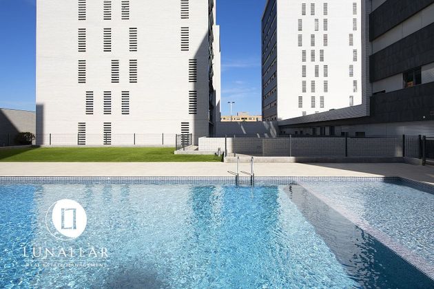 Foto 1 de Pis en venda a Parc Empresarial de 2 habitacions amb terrassa i piscina