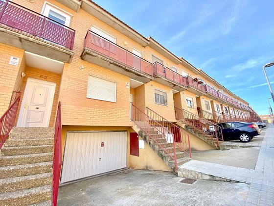 Foto 1 de Casa en venda a calle Aragón de 4 habitacions amb terrassa i piscina