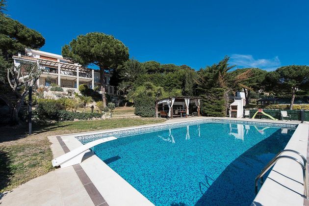 Foto 1 de Xalet en venda a calle Balears de 6 habitacions amb terrassa i piscina