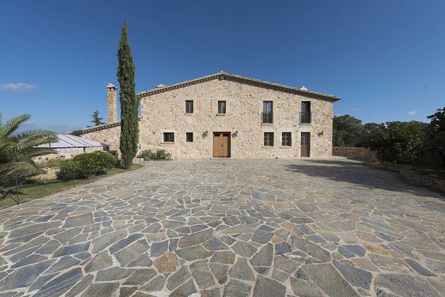 Foto 2 de Casa rural en venda a Can Semi - Mas Nou - Mas Ros de 6 habitacions amb terrassa i piscina