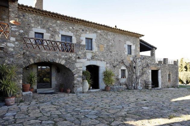 Foto 2 de Casa rural en venda a plaza De la Torre de 9 habitacions amb terrassa i piscina