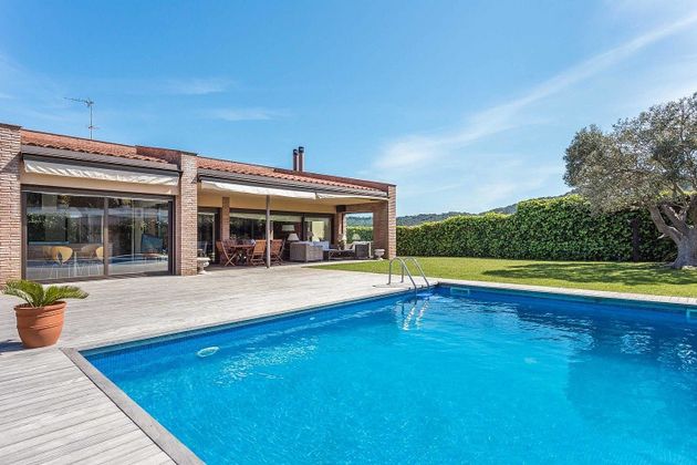 Foto 1 de Xalet en venda a calle De la Provença de 4 habitacions amb terrassa i piscina