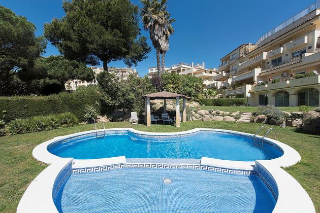 Foto 2 de Venta de piso en carretera De Sant Pol de 3 habitaciones con terraza y piscina