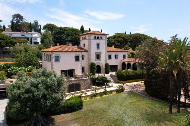 Foto 2 de Xalet en venda a Sant Andreu de Llavaneres de 11 habitacions amb terrassa i piscina