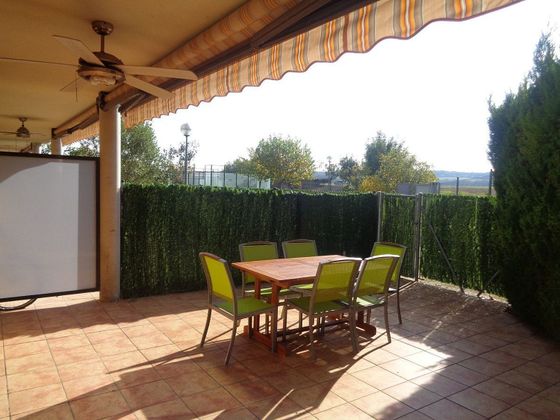 Foto 1 de Pis en venda a San Torcuato de 3 habitacions amb terrassa i piscina