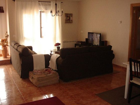 Foto 1 de Dúplex en venda a Cuzcurrita de Río Tirón de 4 habitacions amb terrassa i piscina