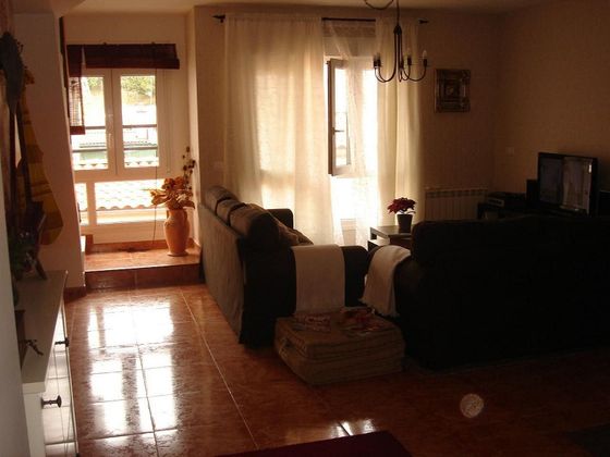 Foto 2 de Dúplex en venda a Cuzcurrita de Río Tirón de 4 habitacions amb terrassa i piscina