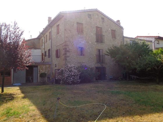 Foto 1 de Casa rural en venda a Baños de Rioja de 5 habitacions amb terrassa i garatge