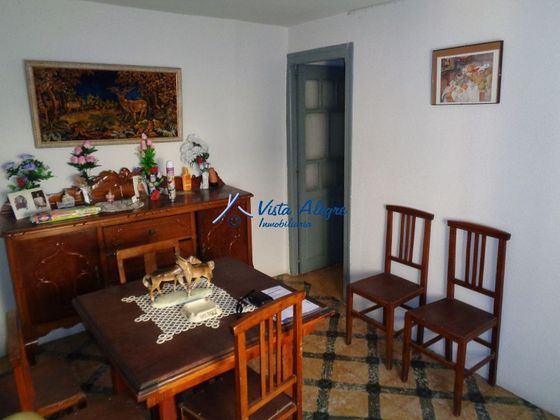 Foto 1 de Casa en venta en Castañares de Rioja de 3 habitaciones y 177 m²