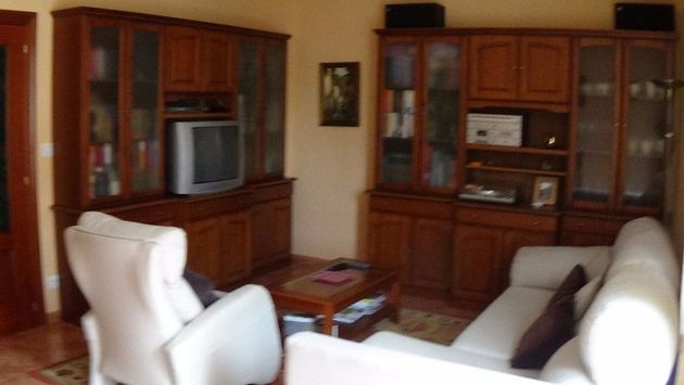 Foto 1 de Casa en venta en Alesanco de 4 habitaciones con terraza y calefacción