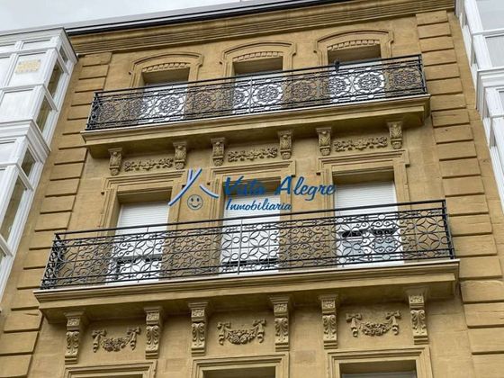 Foto 2 de Pis en venda a calle Lucrecia Arana de 2 habitacions amb terrassa i garatge
