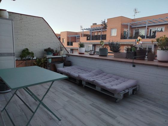 Foto 2 de Ático en alquiler en Valdeacederas de 2 habitaciones con terraza y garaje