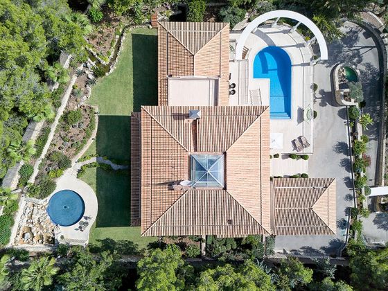Foto 2 de Casa adossada en venda a Son Vida de 6 habitacions amb terrassa i piscina