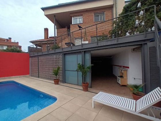 Foto 1 de Casa en venta en calle Cadí de 7 habitaciones con terraza y piscina