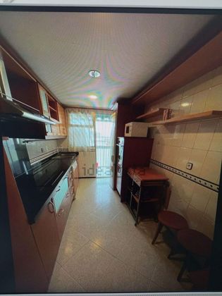 Foto 2 de Piso en alquiler en Angustias - Chana - Encina de 3 habitaciones con terraza y muebles
