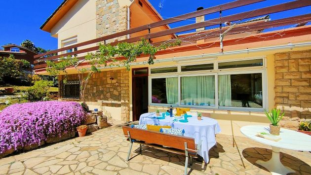 Foto 1 de Xalet en venda a Corbera de Llobregat de 6 habitacions amb terrassa i piscina