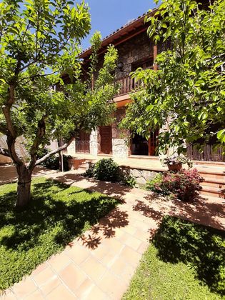 Foto 2 de Casa adossada en venda a Piedralaves de 5 habitacions amb terrassa i piscina