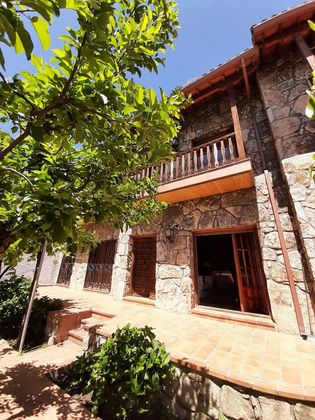 Foto 1 de Casa adossada en venda a Piedralaves de 5 habitacions amb terrassa i piscina