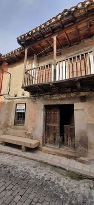 Foto 2 de Casa rural en venda a Piedralaves de 6 habitacions amb balcó