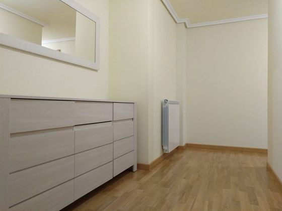 Foto 2 de Dúplex en venda a Cárdenas de 3 habitacions amb calefacció i ascensor