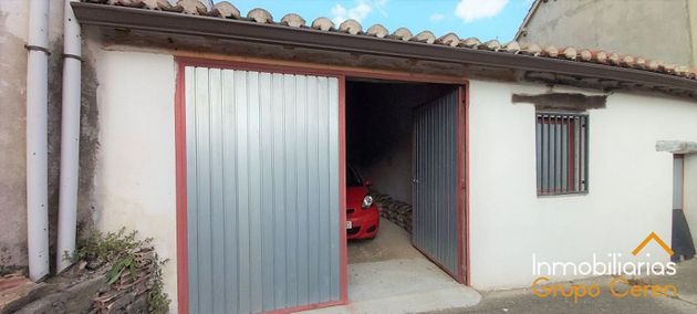 Foto 2 de Venta de garaje en Bañares de 37 m²