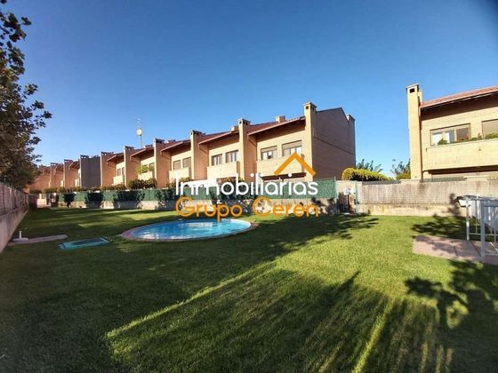 Foto 2 de Piso en venta en Santo Domingo de la Calzada de 2 habitaciones con terraza y piscina