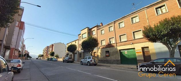 Foto 1 de Casa en venda a Santo Domingo de la Calzada de 8 habitacions amb terrassa i garatge