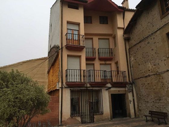 Foto 1 de Pis en venda a Santurde de Rioja de 4 habitacions amb garatge i calefacció