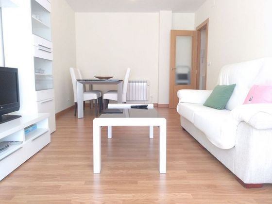 Foto 2 de Piso en venta en Baños de Rioja de 2 habitaciones con terraza y garaje