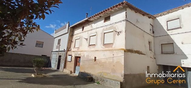 Foto 1 de Casa en venda a Baños de Rioja de 3 habitacions i 138 m²