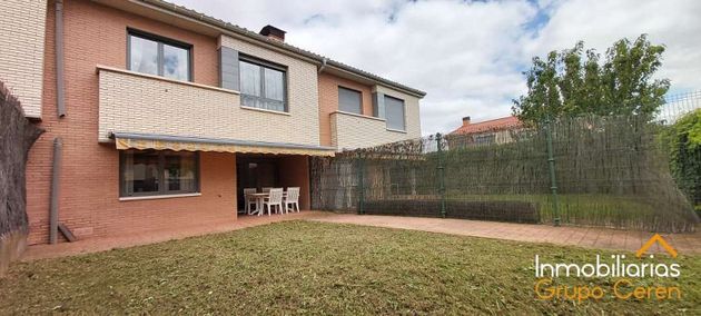 Foto 1 de Casa en venta en Cirueña de 3 habitaciones con terraza y piscina
