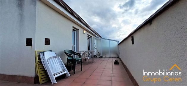Foto 2 de Dúplex en venda a Castañares de Rioja de 2 habitacions amb terrassa i piscina