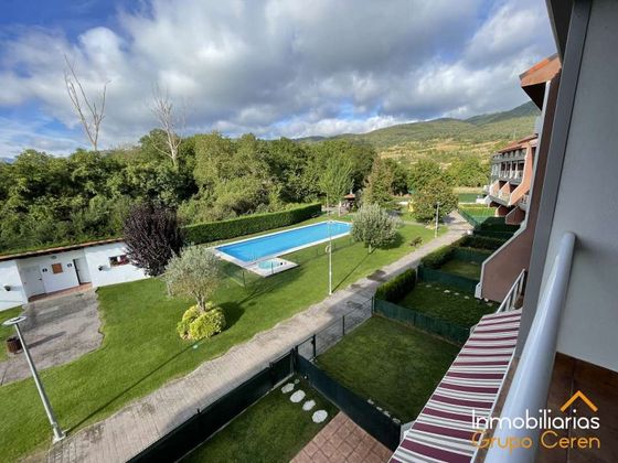 Foto 2 de Dúplex en venda a Santurde de Rioja de 3 habitacions amb terrassa i piscina