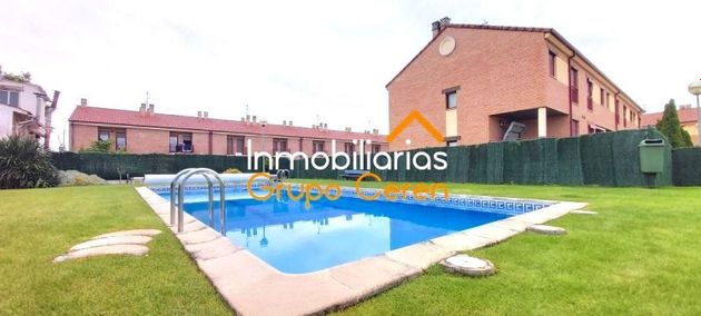 Foto 1 de Casa en venda a Canillas de Río Tuerto de 3 habitacions amb terrassa i piscina