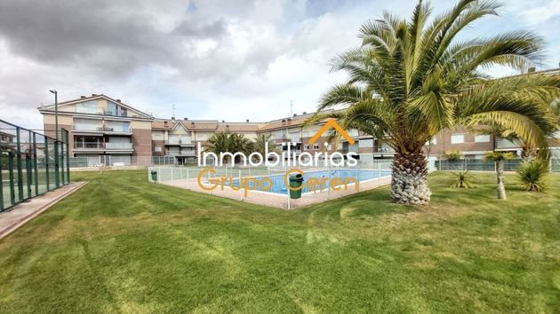 Foto 2 de Piso en venta en Alesanco de 2 habitaciones con terraza y piscina
