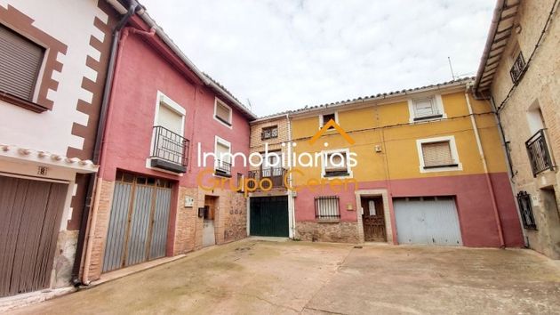 Foto 1 de Casa en venta en Alesanco de 6 habitaciones con terraza y balcón