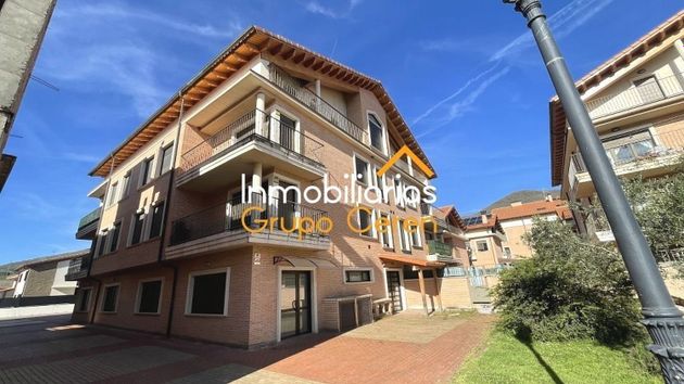Foto 2 de Piso en venta en Santurde de Rioja de 2 habitaciones con terraza y balcón