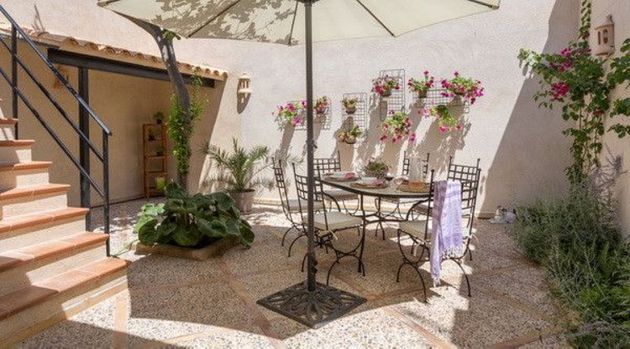 Foto 1 de Casa adossada en venda a Petra de 4 habitacions amb terrassa i garatge