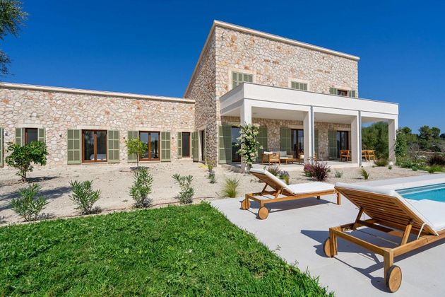 Foto 2 de Casa en venda a Sant Joan de 4 habitacions amb terrassa i piscina