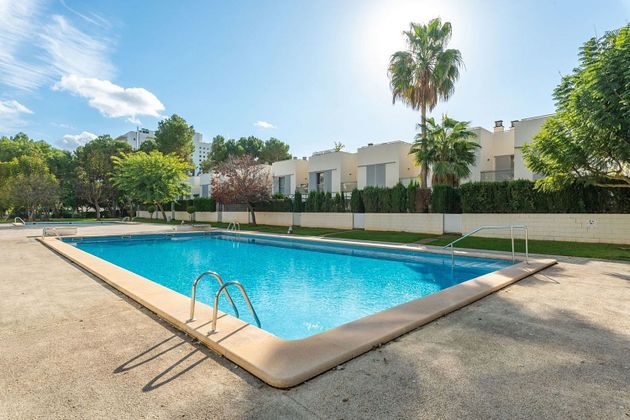 Foto 1 de Venta de casa adosada en Can Pastilla - Les Meravelles - S'Arenal de 3 habitaciones con terraza y piscina