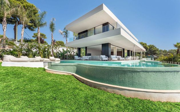 Foto 2 de Venta de chalet en Costa d'En Blanes de 6 habitaciones con terraza y piscina