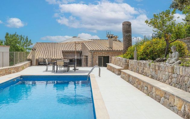 Foto 2 de Xalet en venda a Selva de 5 habitacions amb terrassa i piscina
