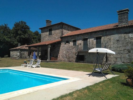 Foto 1 de Xalet en venda a Tomiño de 4 habitacions amb terrassa i piscina