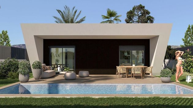 Foto 2 de Xalet en venda a Monforte del Cid de 3 habitacions amb terrassa i piscina