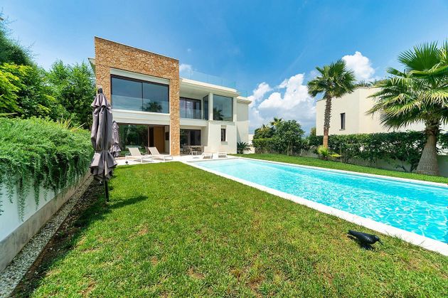 Foto 2 de Xalet en venda a vía Cabrera de 4 habitacions amb terrassa i piscina