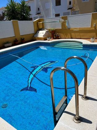 Foto 2 de Xalet en venda a avenida Gran Jaume I de 5 habitacions amb terrassa i piscina