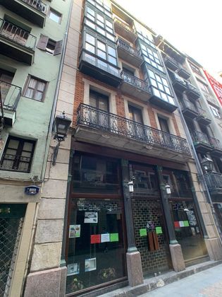 Foto 2 de Edifici en venda a Barrio de Abando de 1210 m²