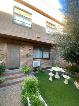 Foto 2 de Casa en venta en Santa Isabel - Movera de 4 habitaciones con terraza y piscina