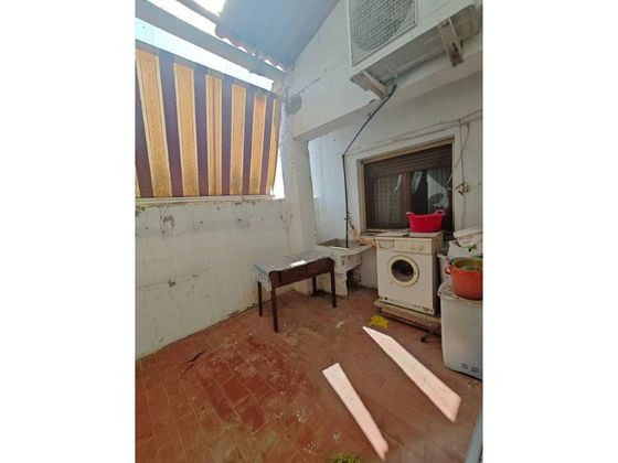 Foto 2 de Piso en venta en Alfamén de 3 habitaciones con terraza y aire acondicionado